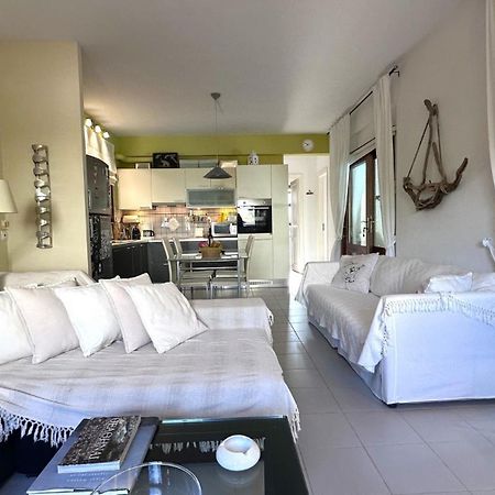 Villa Amy With A Pool In Porto Hydra By Goutos Properties Thermisía Zewnętrze zdjęcie