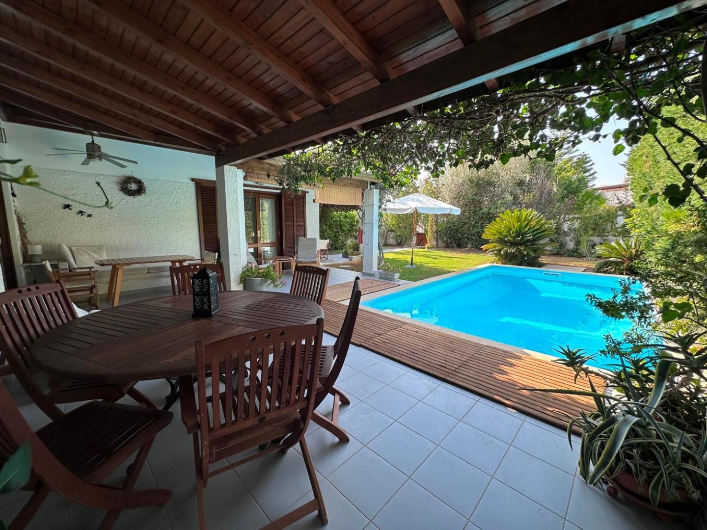 Villa Amy With A Pool In Porto Hydra By Goutos Properties Thermisía Zewnętrze zdjęcie